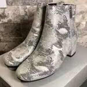 Kenneth Cole Women’s Ankle Boots 9